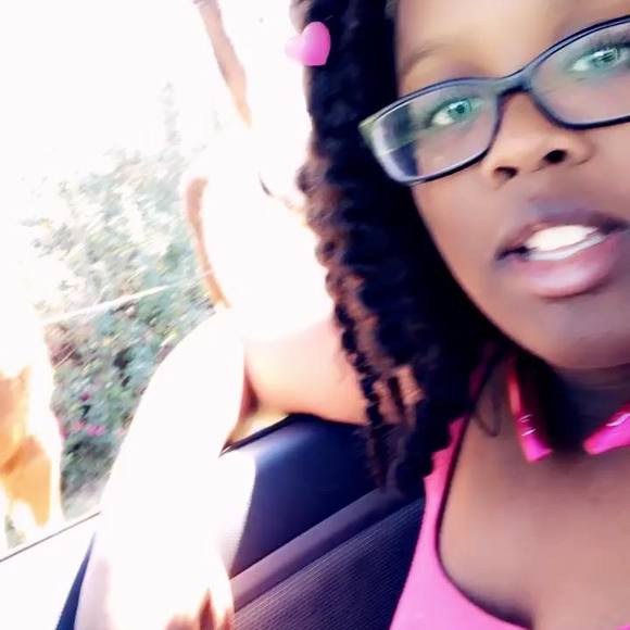 Meet your Posher, Lakendra-nichole - Picture 1 of 1